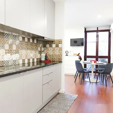 Apartment Aposentus - Your In Martires Da Liberdade Porto